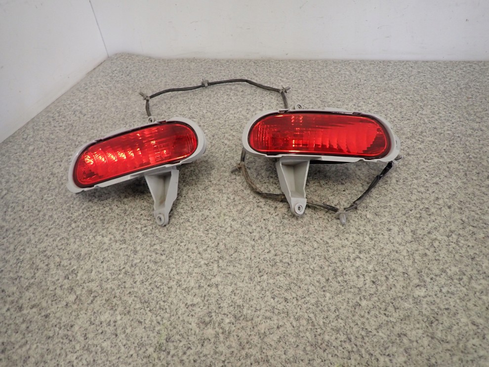 HYUNDAI i30 07-11 KOMBI LAMPY TYLNE PRZECIWMGIELNE 3/9