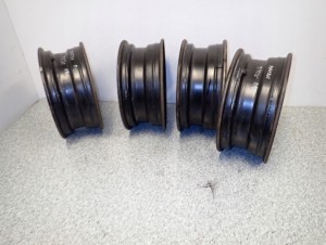 MAZDA 5 05-10 FELGI STALOWE FELGA 15\'\' MAZDA 3 MAZDA3 9/13 MINIATURA