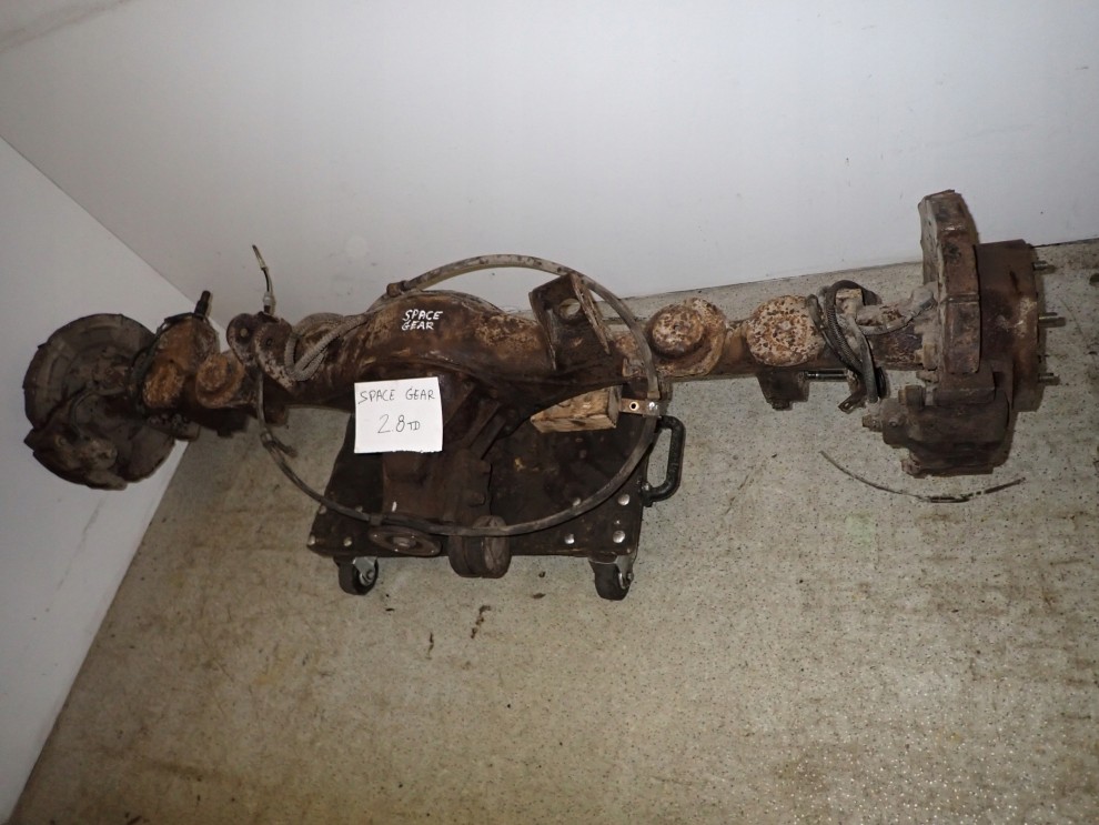 MITSUBISHI SPACE GEAR L400 2.8TD MOST TYLNY 4WD 3/12