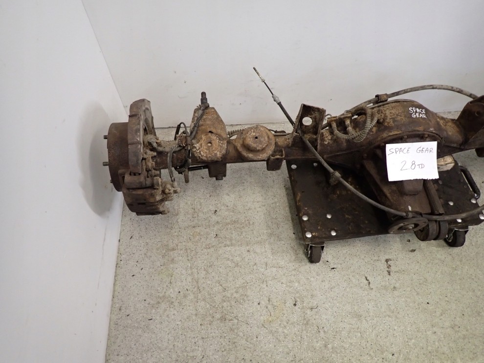 MITSUBISHI SPACE GEAR L400 2.8TD MOST TYLNY 4WD 4/12