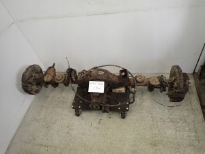 MITSUBISHI SPACE GEAR L400 2.8TD MOST TYLNY 4WD 2/12 MINIATURA