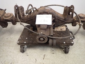 MITSUBISHI SPACE GEAR L400 2.8TD MOST TYLNY 4WD 5/12 MINIATURA