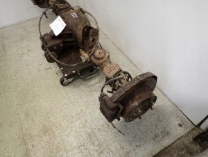 MITSUBISHI SPACE GEAR L400 2.8TD MOST TYLNY 4WD 6/12 MINIATURA