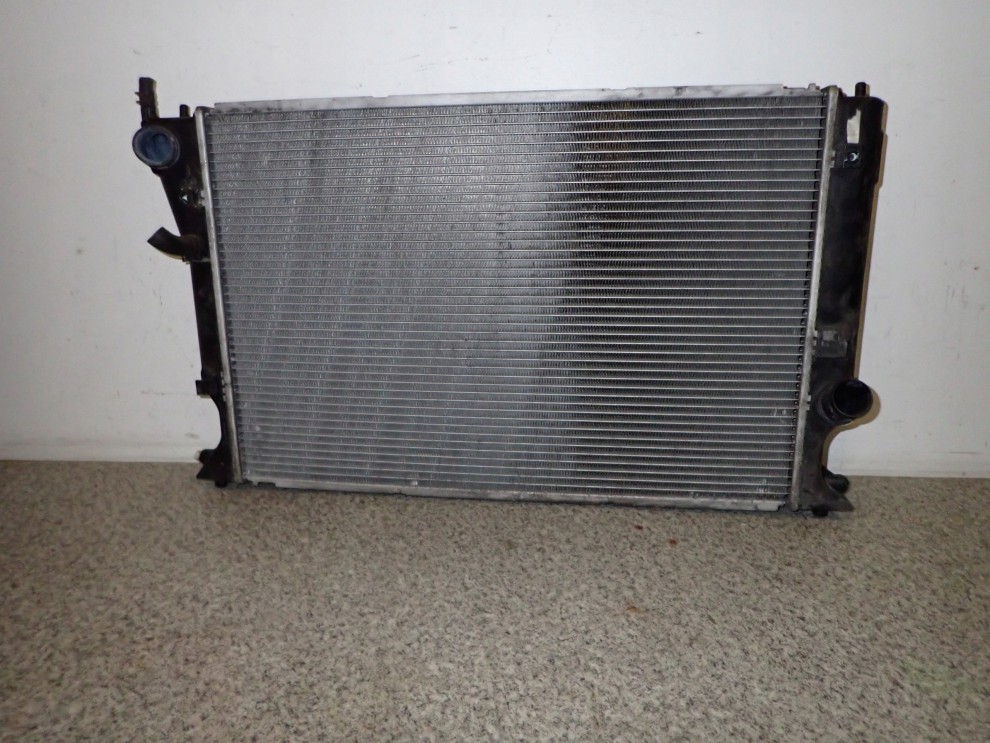 TOYOTA AVENSIS T25 06- CHŁODNICA WODY 2.0 D4D 7/10