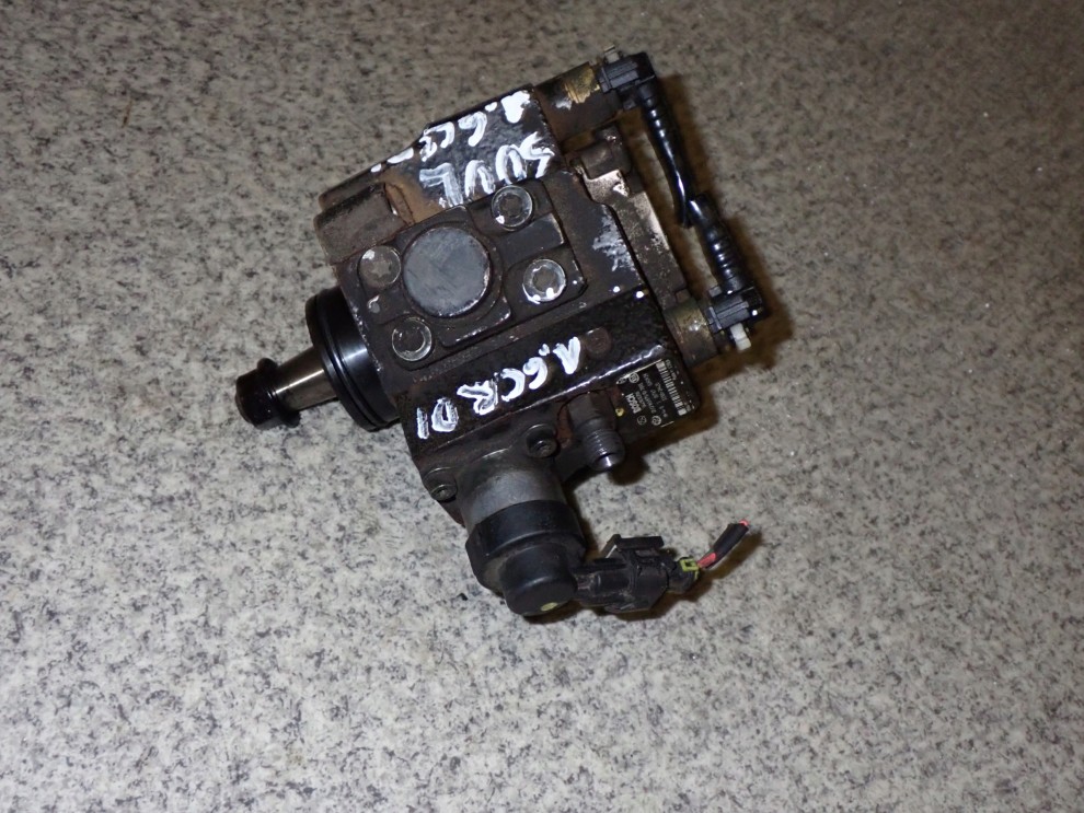 HYUNDAI i30 09- 1.6 CRDI POMPA WTRYSKOWA CEED SOUL 1/10