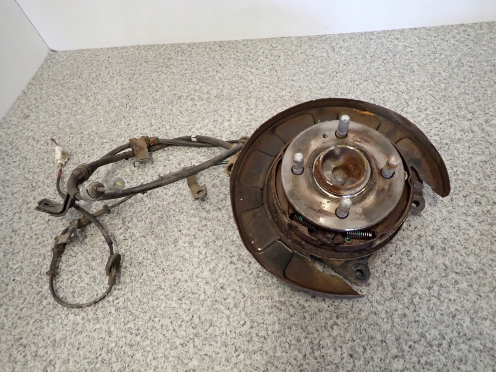 HYUNDAI i20 08-12 TARCZA KOTWICZNA TYLNA PRAWA 4/4