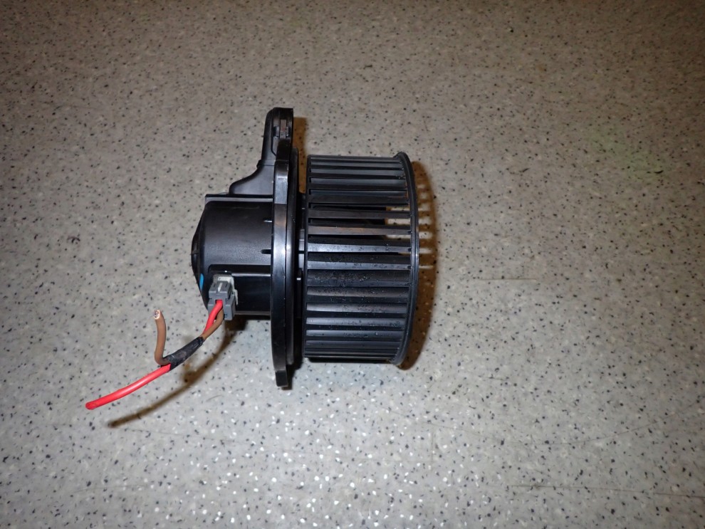 KIA PICANTO 04-10 SILNIK NAGRZEWINCY DMUCHAWA 2/5