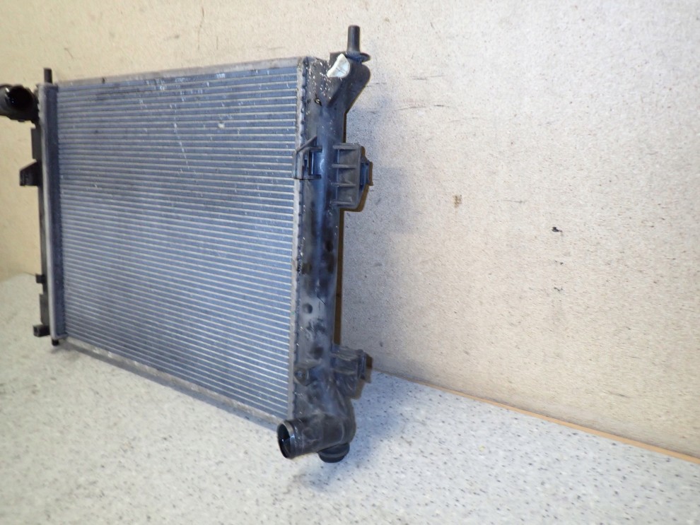 KIA VENGA 09- 1,4 CRDI CHŁODNICA WODY 4/6