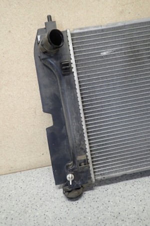 TOYOTA COROLLA VERSO 04-08 1.8i CHŁODNICA WODY 4/6 MINIATURA
