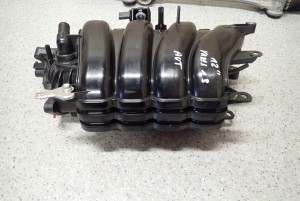 TOYOTA VERSO S 1.3 YARIS III TREZIA KOLEKTOR SSĄCY 3/5 MINIATURA