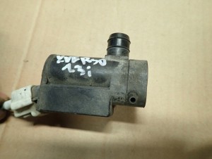 TOYOTA YARIS VERSO 99-05 POMPKA SPRYSKIWACZA SZYBY