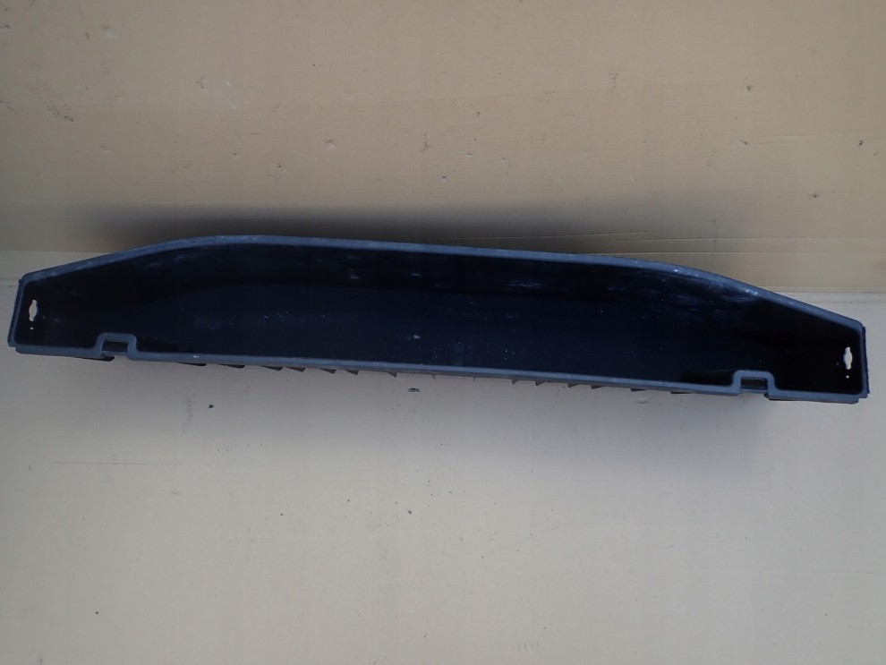 TOYOTA IQ 08- SCHOWEK BAGAŻNIKA PLASTIK 3/3