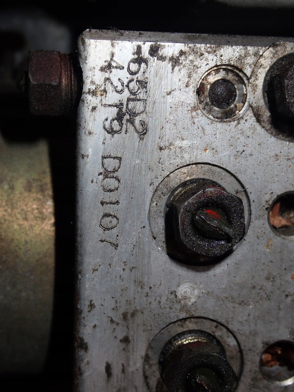 SUZUKI GRAND VITARA 98- POMPA ABS-u RÓŻNE NUMERY 4/4