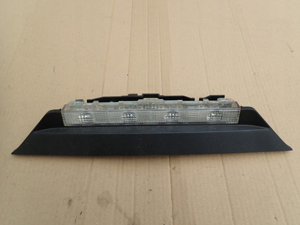 TOYOTA IQ 08-12 ŚWIATŁO TRZECI STOP LAMPKA 1/4