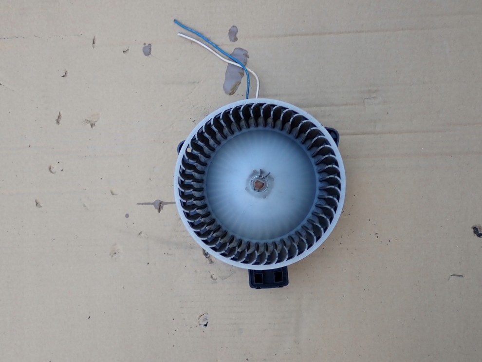 MAZDA 2 DE 08-14 SILNIK WENTYLATORA 1/3