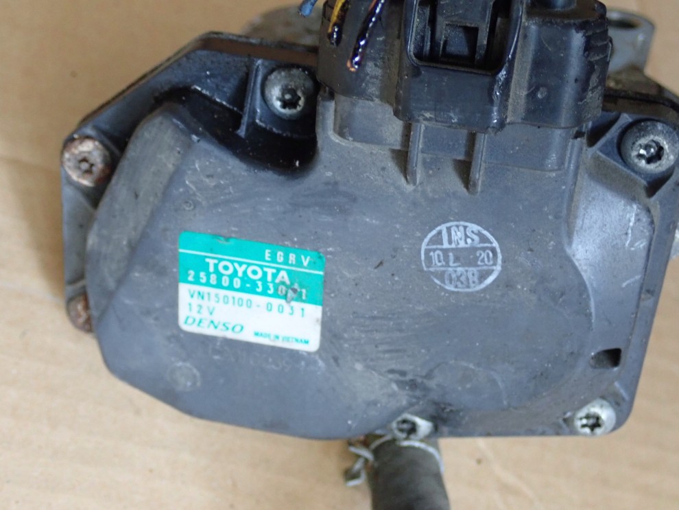 TOYOTA YARIS II 09-11 D4D ZAWÓR EGR SPALIN 2/3