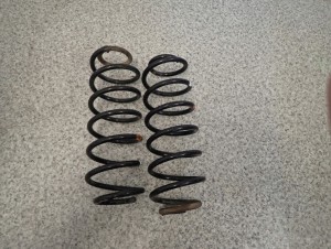 MAZDA2 MAZDA 2 08- SPRĘŻYNA TYLNA TYŁ