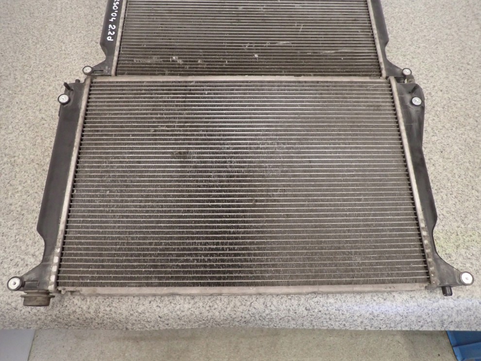 TOYOTA COROLLA VERSO 04- 2.2 d CHŁODNICA WODY 10/10