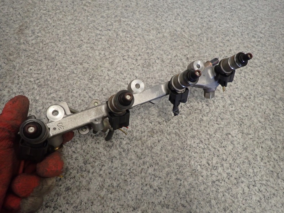 HONDA ACCORD V CE LISTWA WTRYSKOWA 1,8 F18A3 5/5