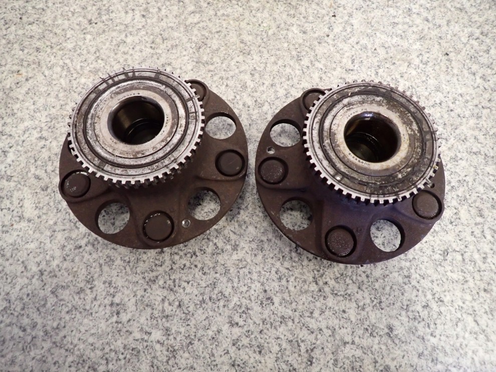 HONDA CIVIC 9 IX 12- PIASTA TYLNA LEWA LUB PRAWA 5/5