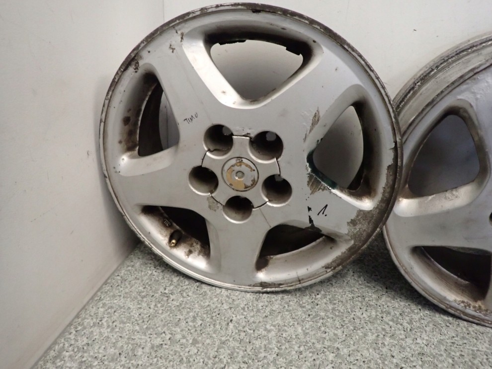 NISSAN ALMERA TINO 00-06 FELGI ALUMINIOWE ALUFELGI 5/14