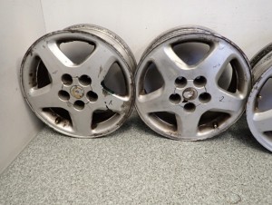 NISSAN ALMERA TINO 00-06 FELGI ALUMINIOWE ALUFELGI 3/14 MINIATURA