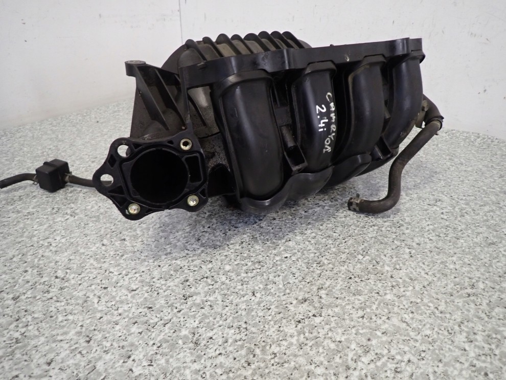 TOYOTA CAMRY 01 -06 2,4 i KOLEKTOR SSĄCY SILNIKA 2/8
