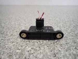 SUZUKI GRAND VITARA II 05- CZUJNIK TORU JAZDY ESP 4/4 MINIATURA