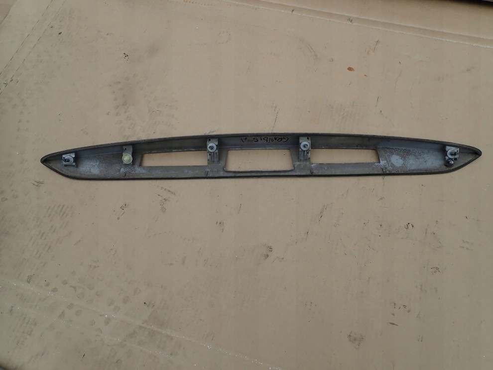 MITSUBISHI GRANDIS 04-10 LISTWA KLAPY TYLNEJ TYŁ 3/3