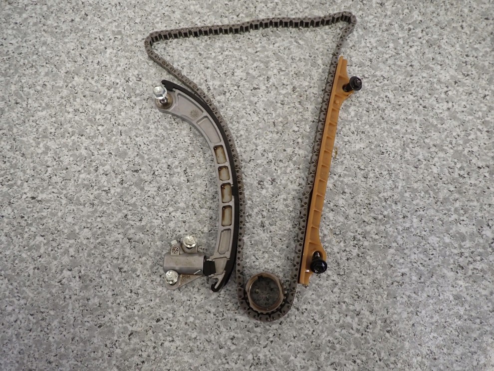 SUZUKI SWIFT M13A 1.3i 04-09 ROZRZĄD KOMPLET 1/4