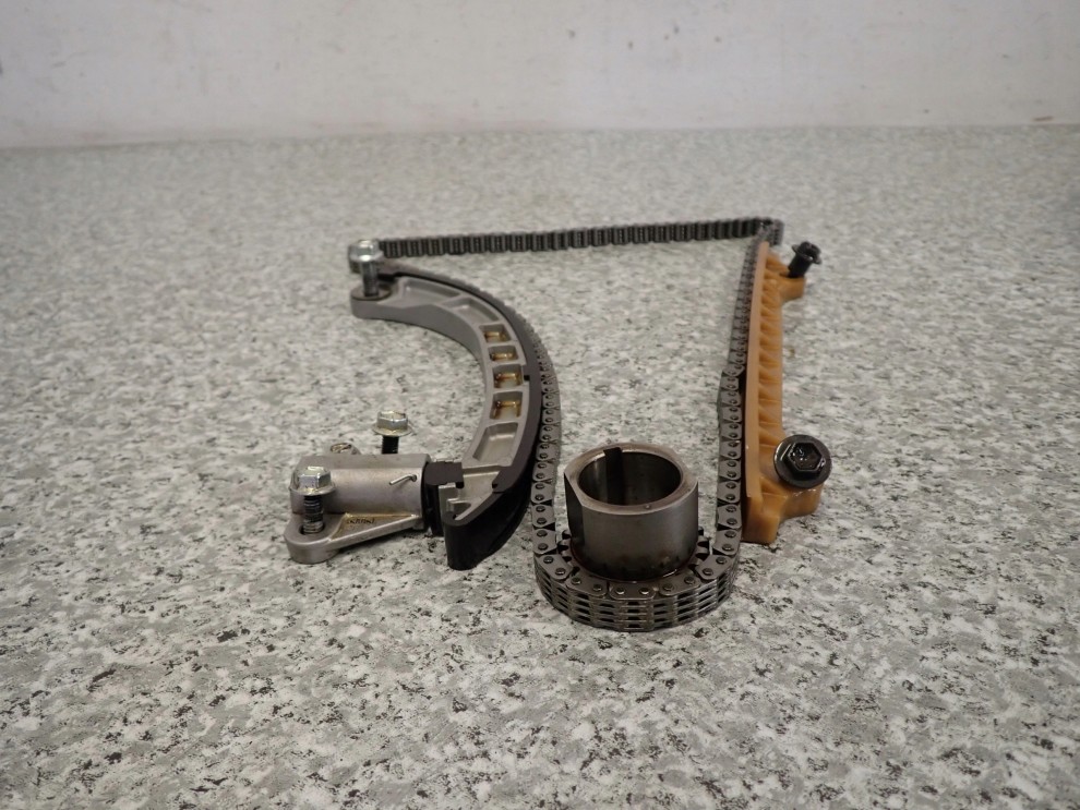 SUZUKI SWIFT M13A 1.3i 04-09 ROZRZĄD KOMPLET 2/4