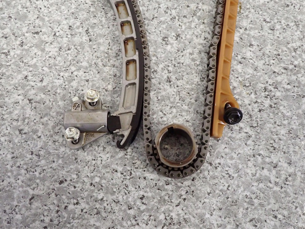 SUZUKI SWIFT M13A 1.3i 04-09 ROZRZĄD KOMPLET 3/4