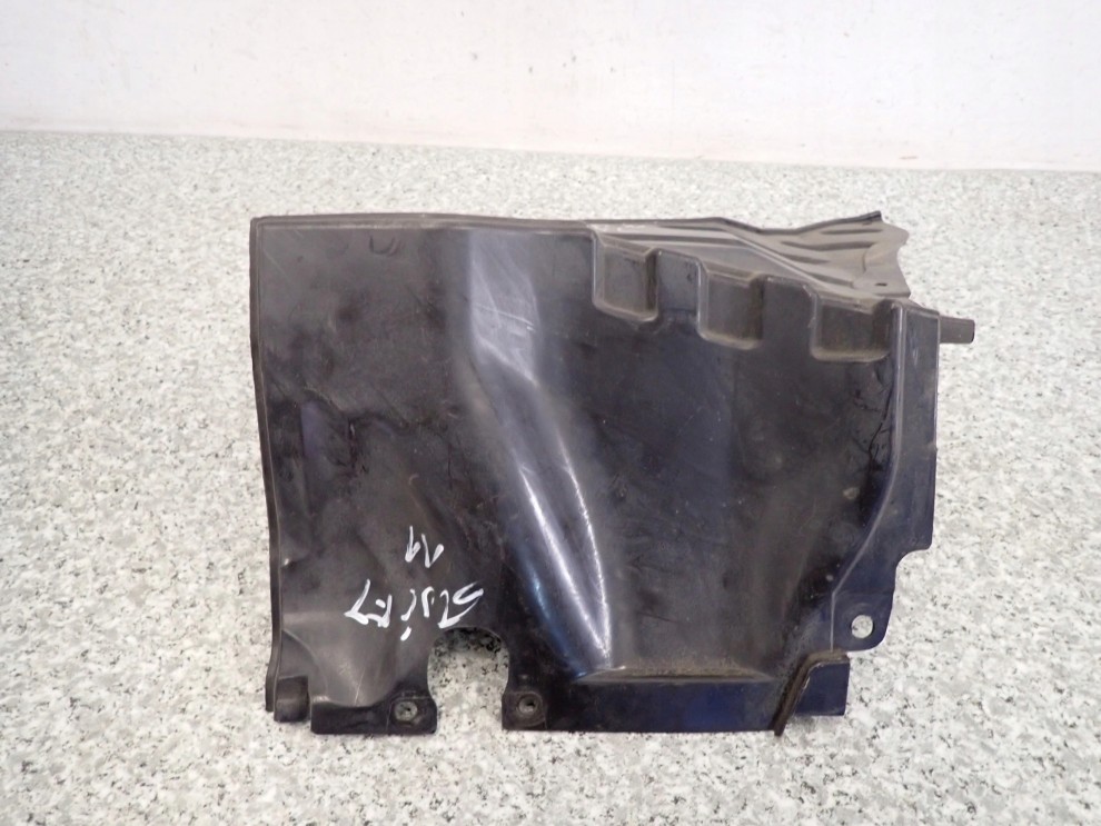 SUZUKI SWIFT MK7 10- OSŁONA SILNIKA LEWA DOLNA 5/6