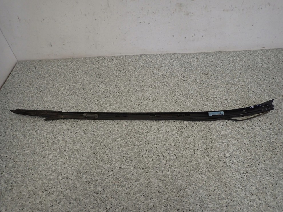HONDA CIVIC EU VII HB 01-05 LISTWA SZYBY CZOŁOWEJ LEWA 4/6