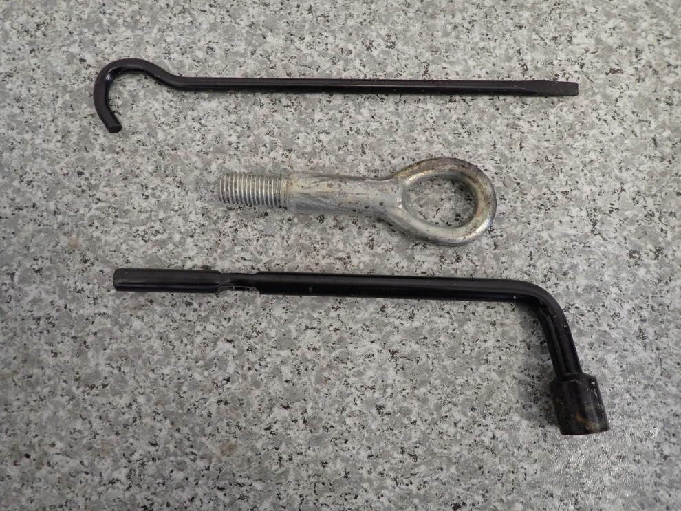 SUZUKI SWIFT MK6 04- PODNOŚNIK KLUCZ UCHO ZESTAW 4/4