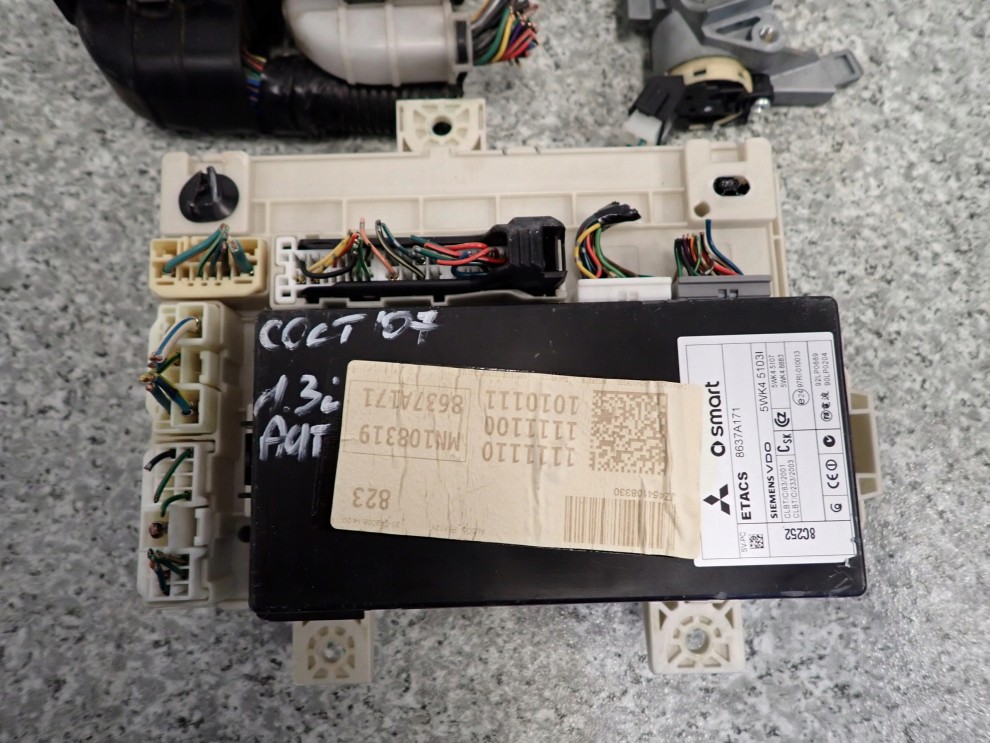 MITSUBISHI COLT CZ3 04 09 1.3 STACYJKA ZESTAW STARTOWY AUTOMAT 2/5