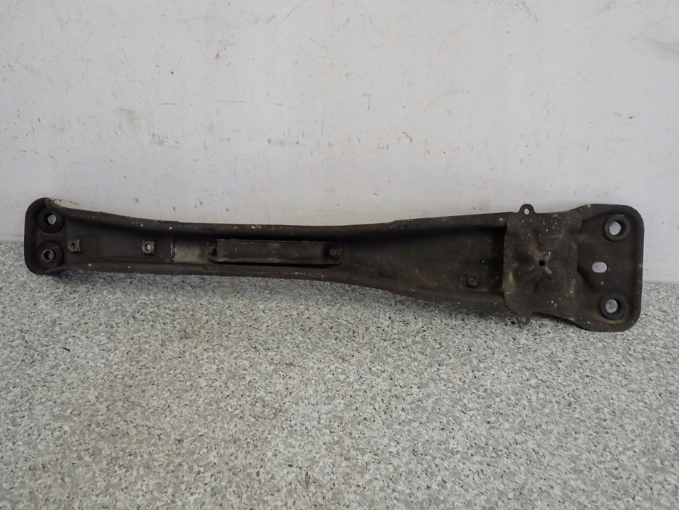 NISSAN ALMERA N16 00-06 BELKA ZAWIESZENIA SILNIKA WZDŁUŻNA BENZYNA 6/9