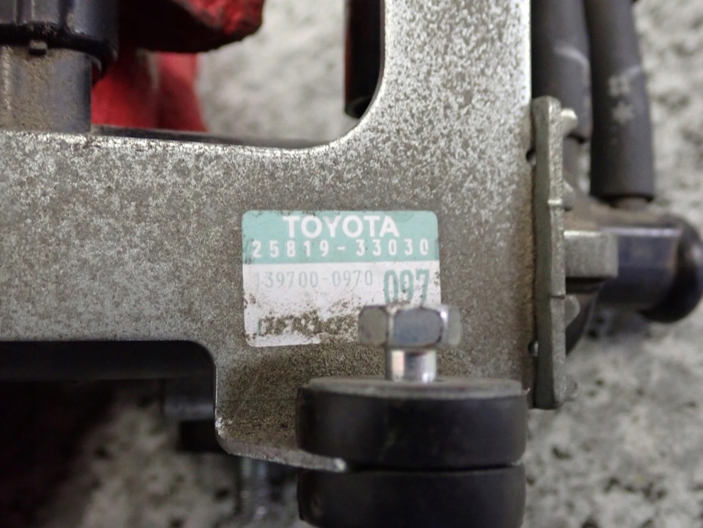 TOYOTA AURIS YARIS II COROLLA E 12 1.4 D4D 06- ZAWÓR STEROWANIA TURBINY 2/5
