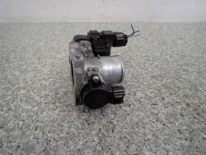 TOYOTA YARIS II 06-09 1.4 D4D PRZEPUSTNICA POWIETRZA 3/5 MINIATURA