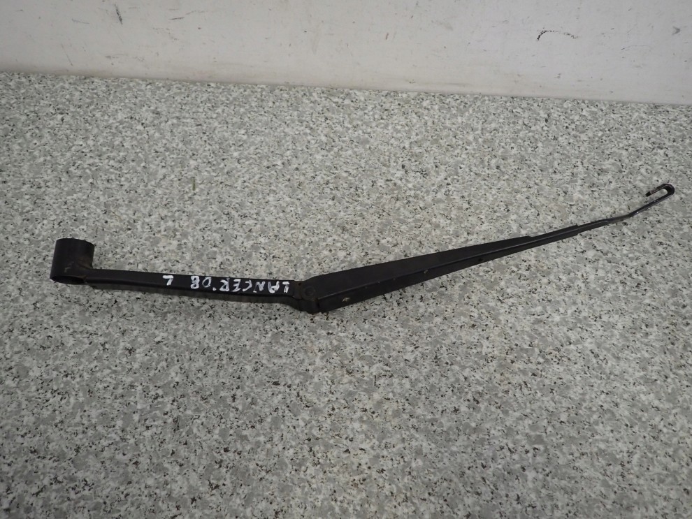 MITSUBISHI LANCER VIII 08- RAMIE WYCIERACZKI PRZEDNIE LEWE 3/6