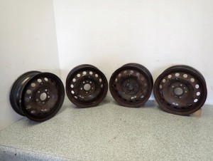 HYUNDAI IX20 09- FELGI STALOWE KOMPLET 16X6J 5X114.3 ET48 1/12 MINIATURA