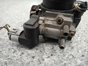 HONDA CIVIC VII 01- 1.6i PRZEPUSTNICA POWIETRZA 4/4 MINIATURA
