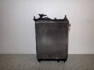 HYUNDAI GETZ 06- 1.4i CHŁODNICA WODY SILNIKA 2/5 MINIATURA