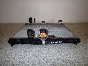 NISSAN NOTE E11 06- 1.6i CHŁODNICA WODY 3/5 MINIATURA