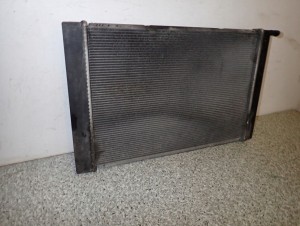 TOYOTA AURIS 1.4 D4D 06-09 CHŁODNICA WODY 8/8 MINIATURA