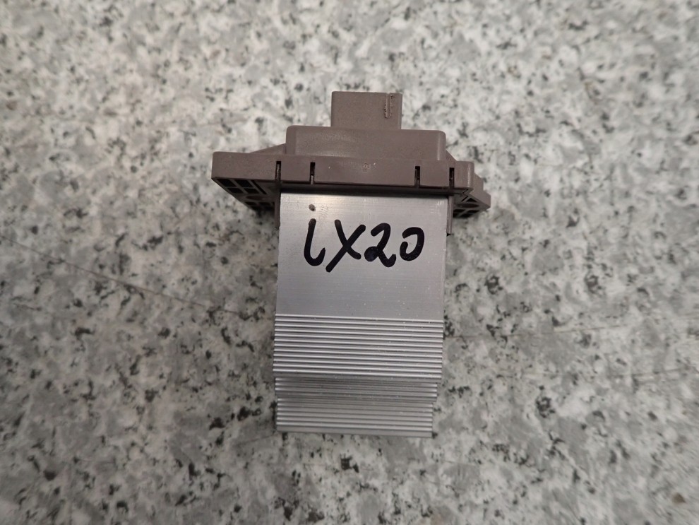 HYUNDAI IX20 09- REZYSTOR DMUCHAWY 1/4