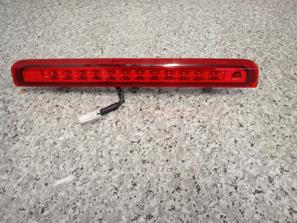HYUNDAI i30 HB 07-12 LAMPA TRZECI STOP ŚWIATŁA 5/5