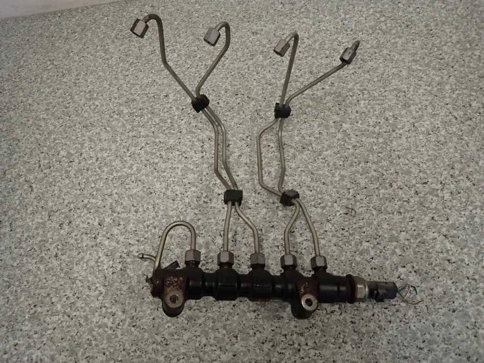 SUZUKI SX4 SEDICI 1,6 DDIS 06-12 LISTWA WTRYSKOWA 4/5
