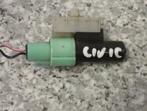 HONDA CIVIC VII HB 01-05 EU EP CZUJNIK TEMPERATURY ZEWNĘTRZNEJ Z KOSTKĄ