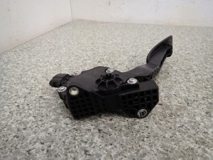 SUBARU FORESTER III 2.0D 09- PEDAŁ POTENCJOMETR GAZU 5/5 MINIATURA